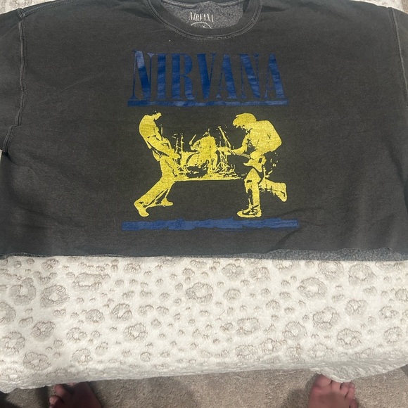 NWOT Nirvana Crop Sweatshirt Size Small Oversized - Picture 2 of 6